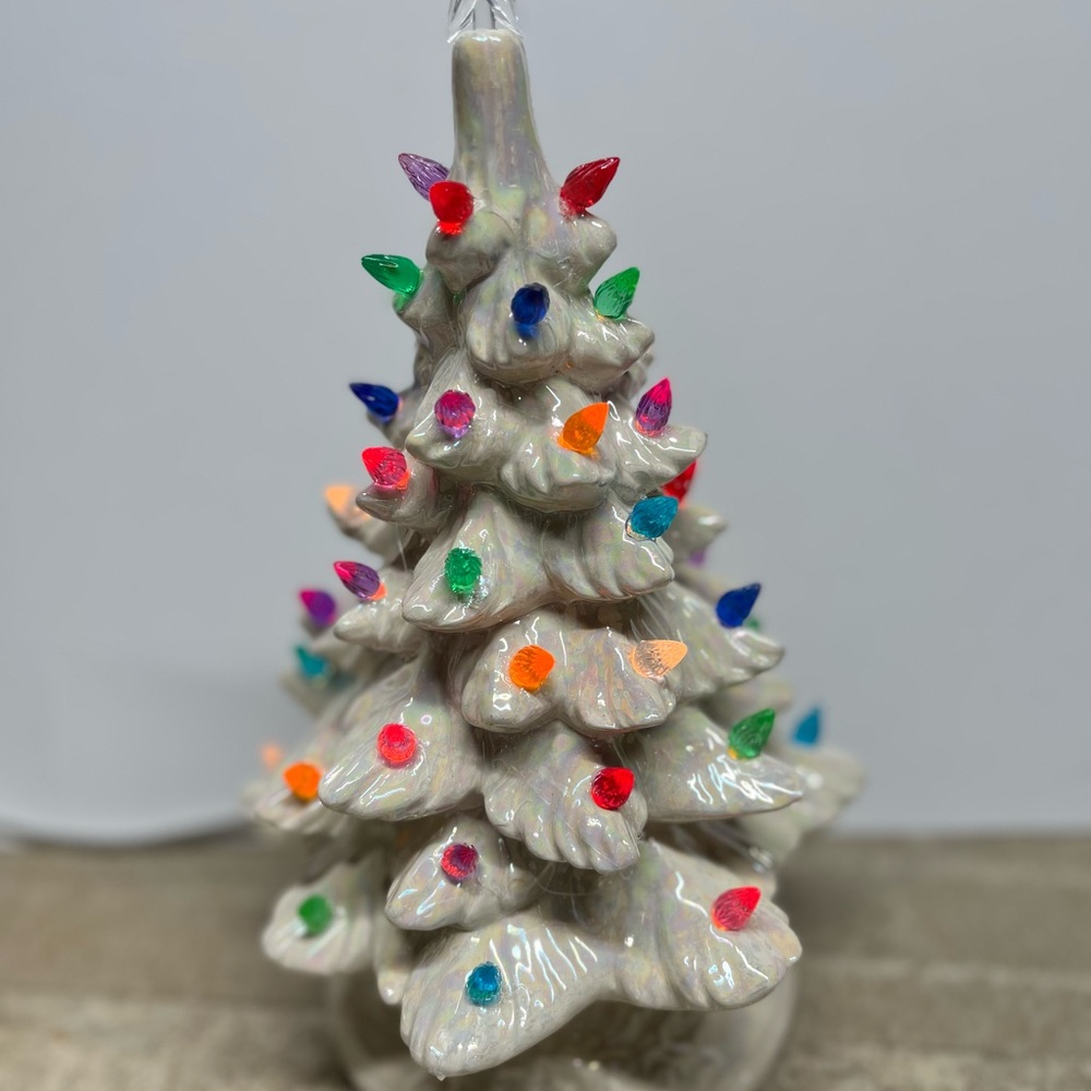 Handmade glazed white mother of pearl Christmas tree - Picture 3 of 7